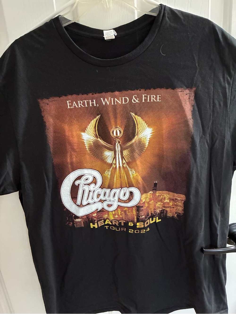 Earth, Wind & Fire  & Chicago Black Graphic Tour T-Shirt XL